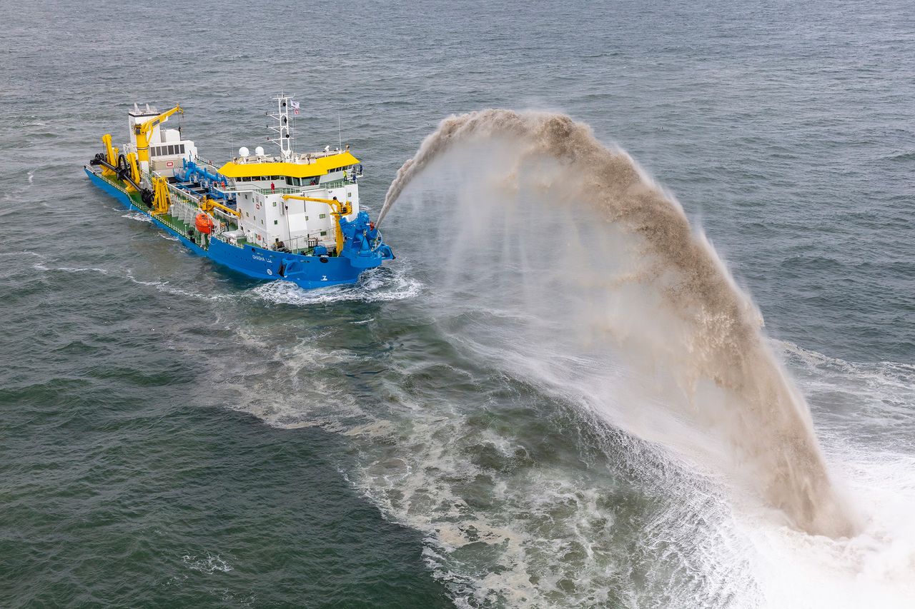 Trailing suction hopper dredger Cornelia A shown in NMDC Group's Ruwais LNG marine-dredging contract release; contract illustration, not Ruwais site-progress evidence